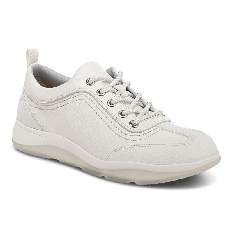 Nyla Trainer