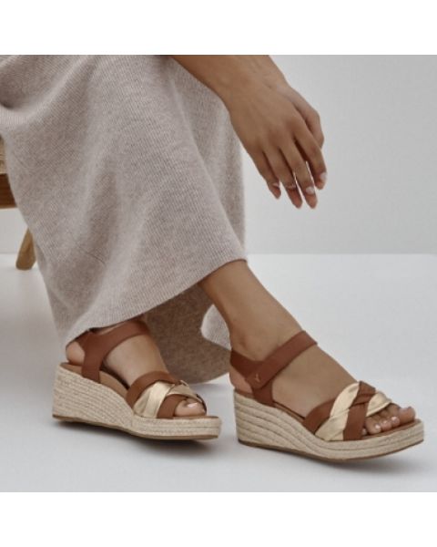 Tan/Gold