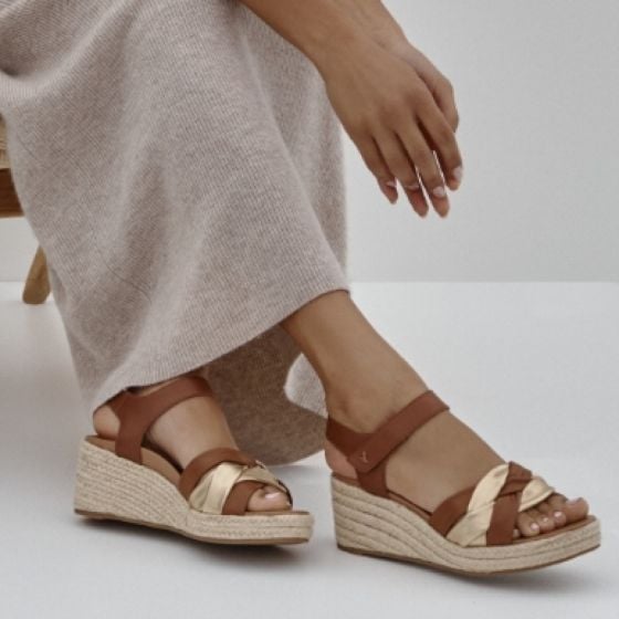 Tan/Gold