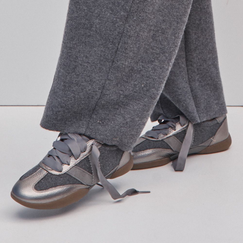 Dark Grey Flannel Wool/Leather