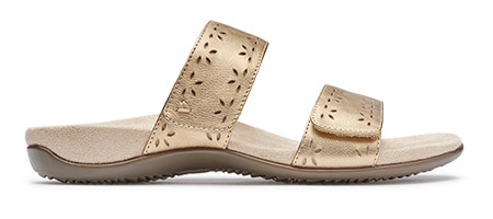 comfy flip flops for walking